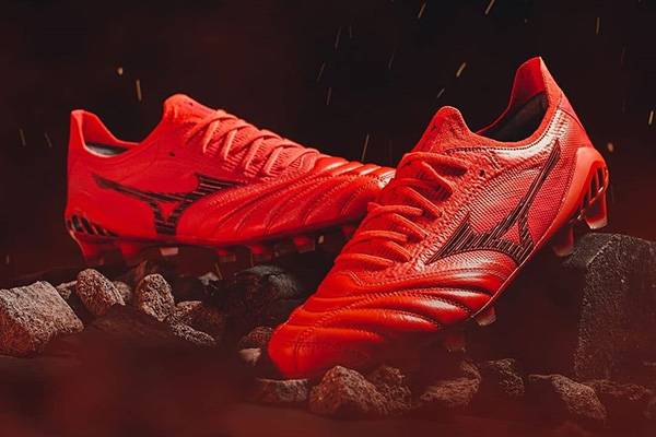 Бутсы Mizuno Ignition Red в СпортDепо