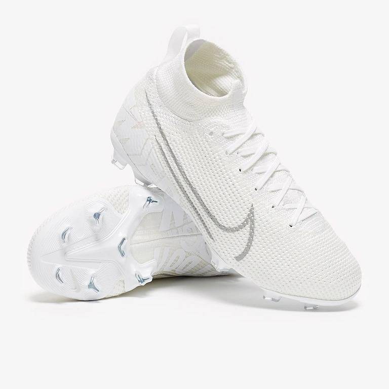 Футбольные бутсы Nike Nuovo White Pack